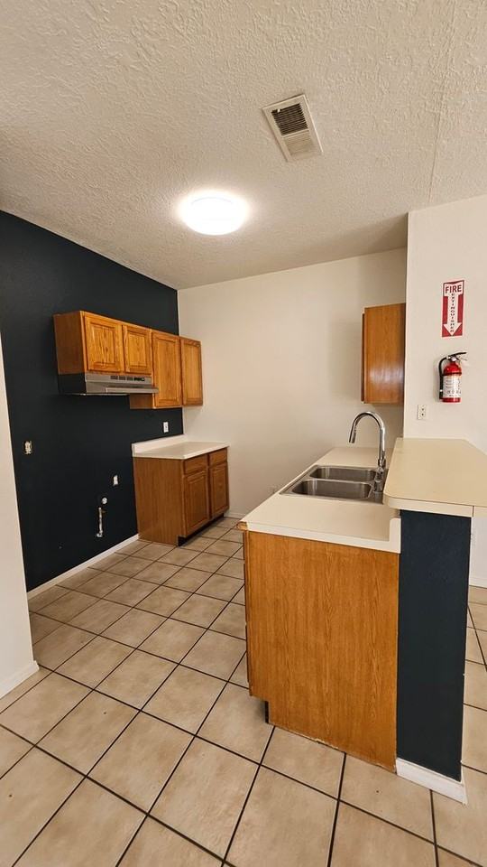 5401 Alice Ave Ne - Photo 5 of 15