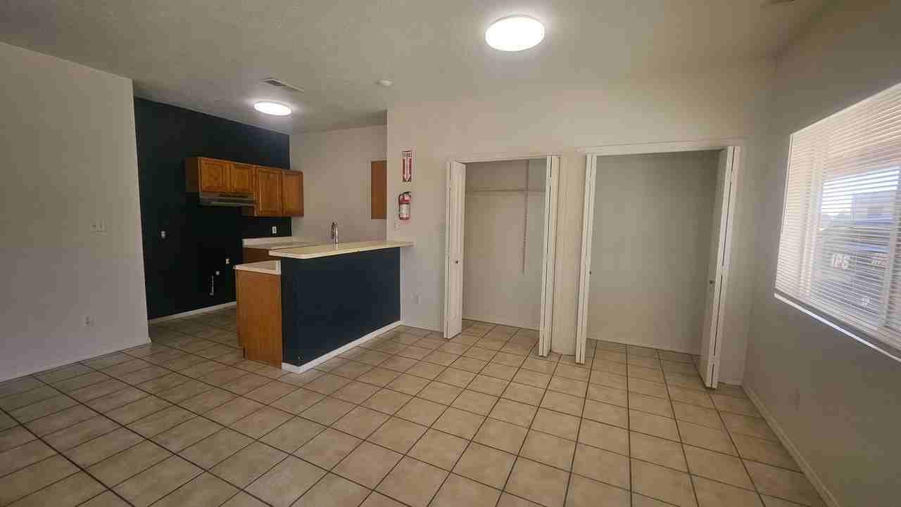 5401 Alice Ave Ne - Photo 6 of 15