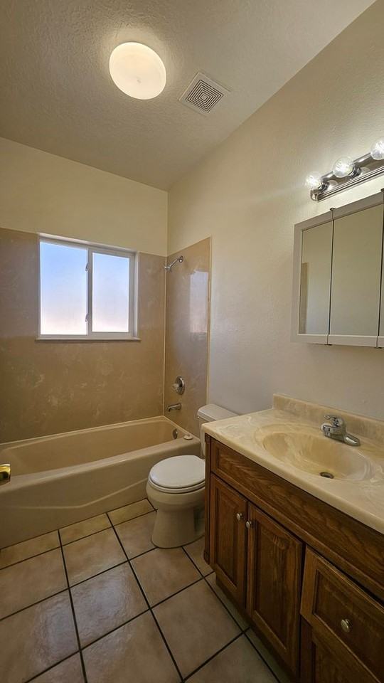 5401 Alice Ave Ne - Photo 7 of 15