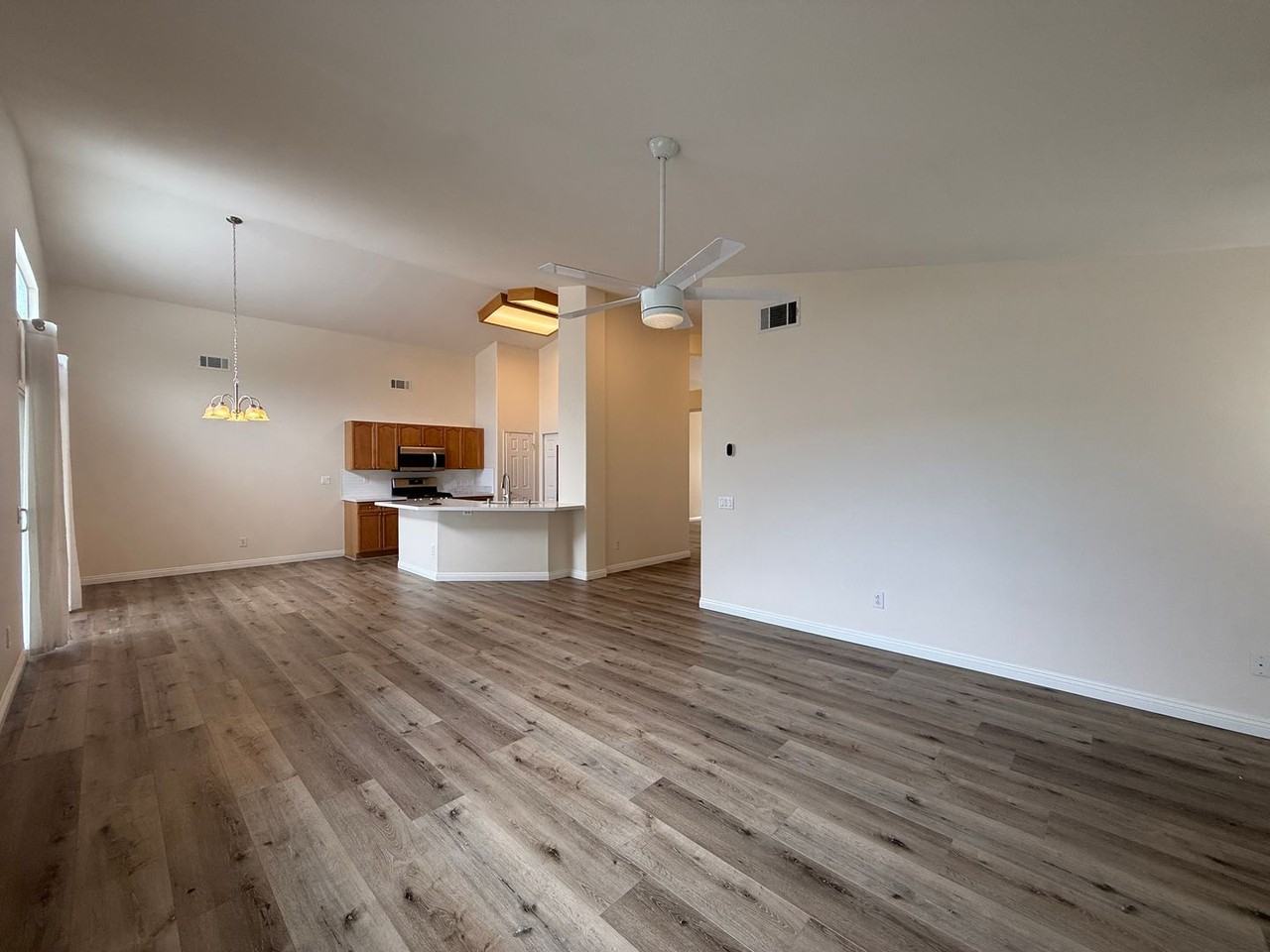 6757 W Avenue L10 - Photo 4 of 21