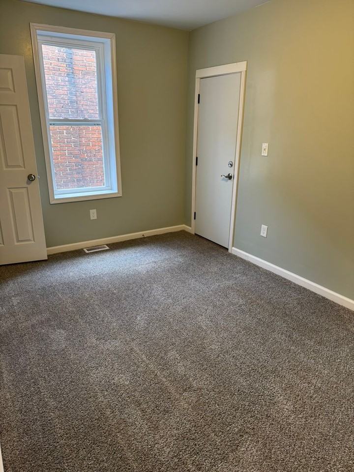 66 N 17th St - Photo 3 of 12