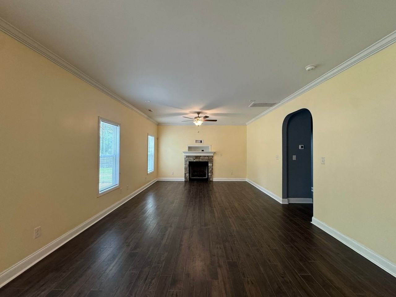 1937 Golf Course Rd - Photo 4 of 20