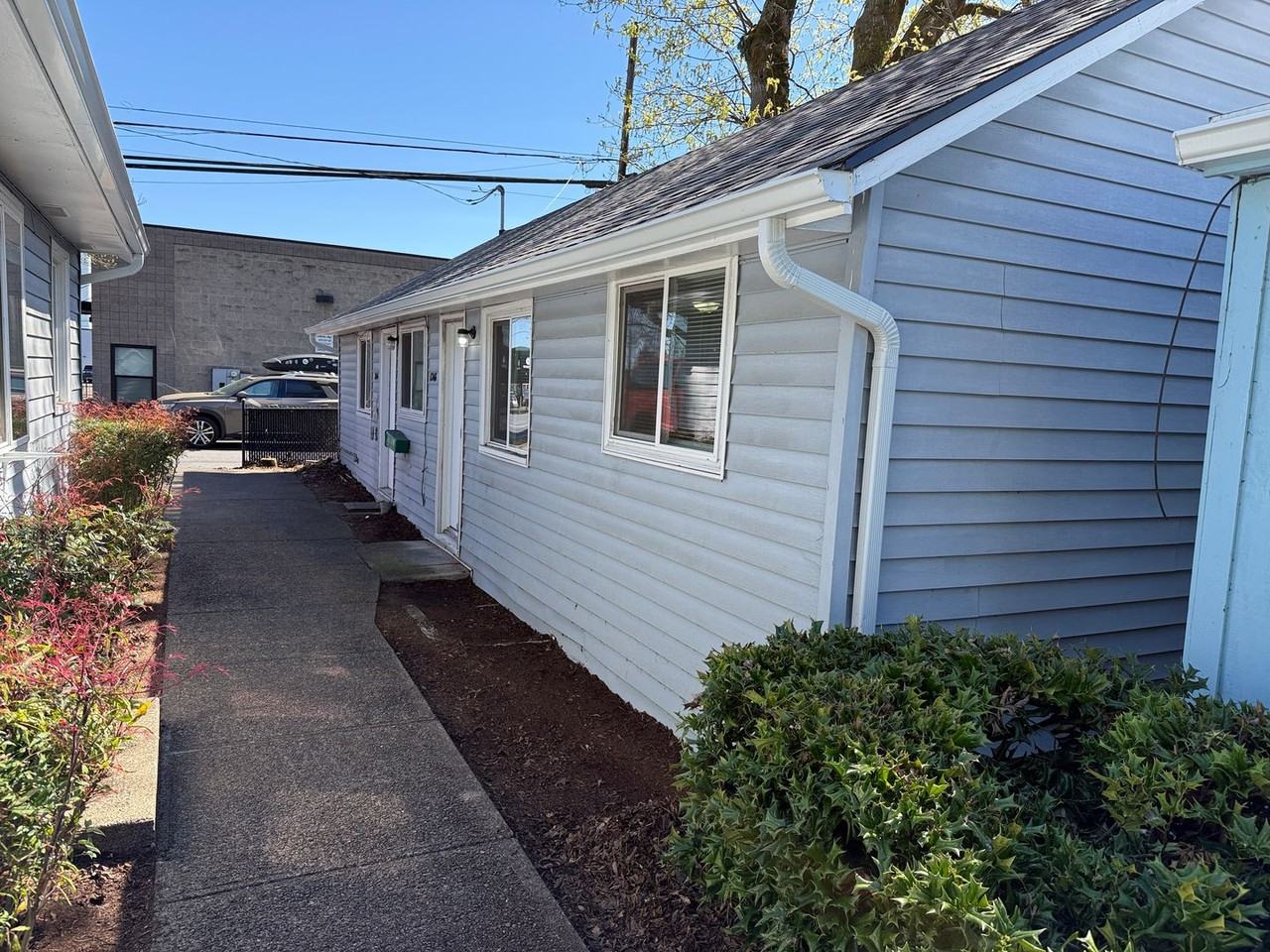 1248 Juniper St - Photo 2 of 14