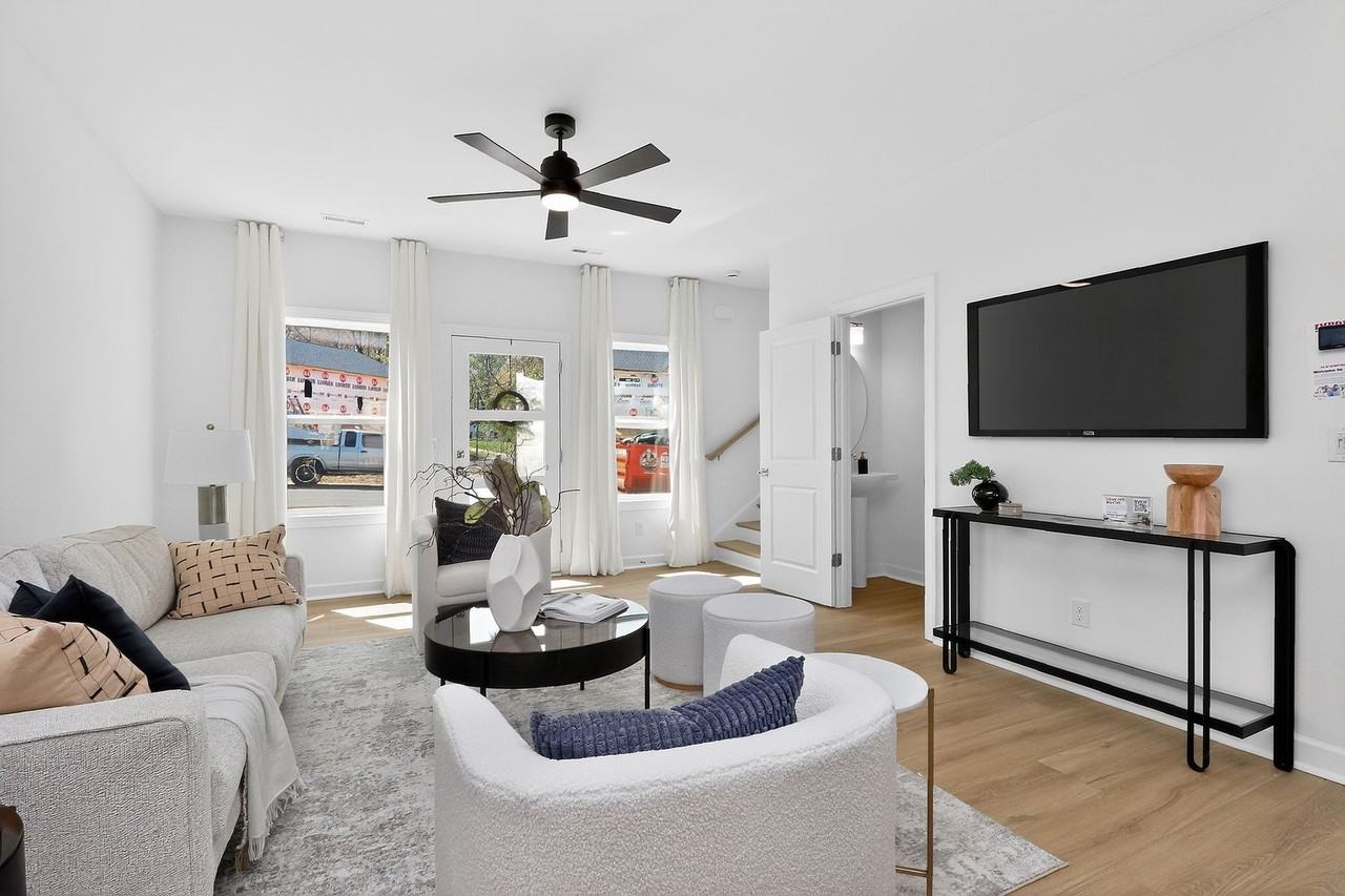 3709 Lou Ann Ave - Photo 2 of 20