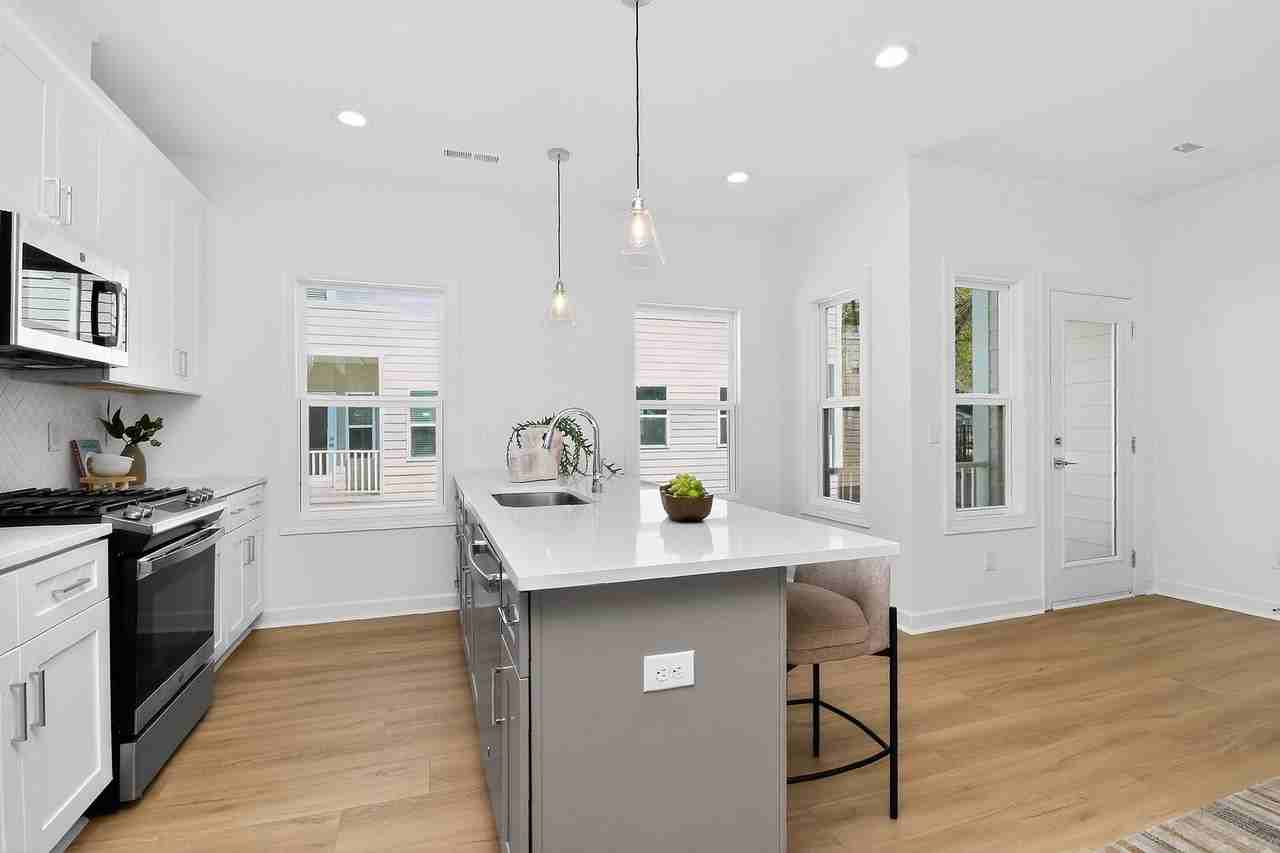 3709 Lou Ann Ave - Photo 4 of 20