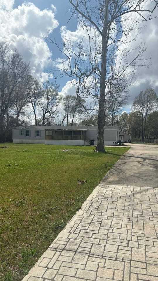 18647 Magnolia Est - Photo 2 of 9