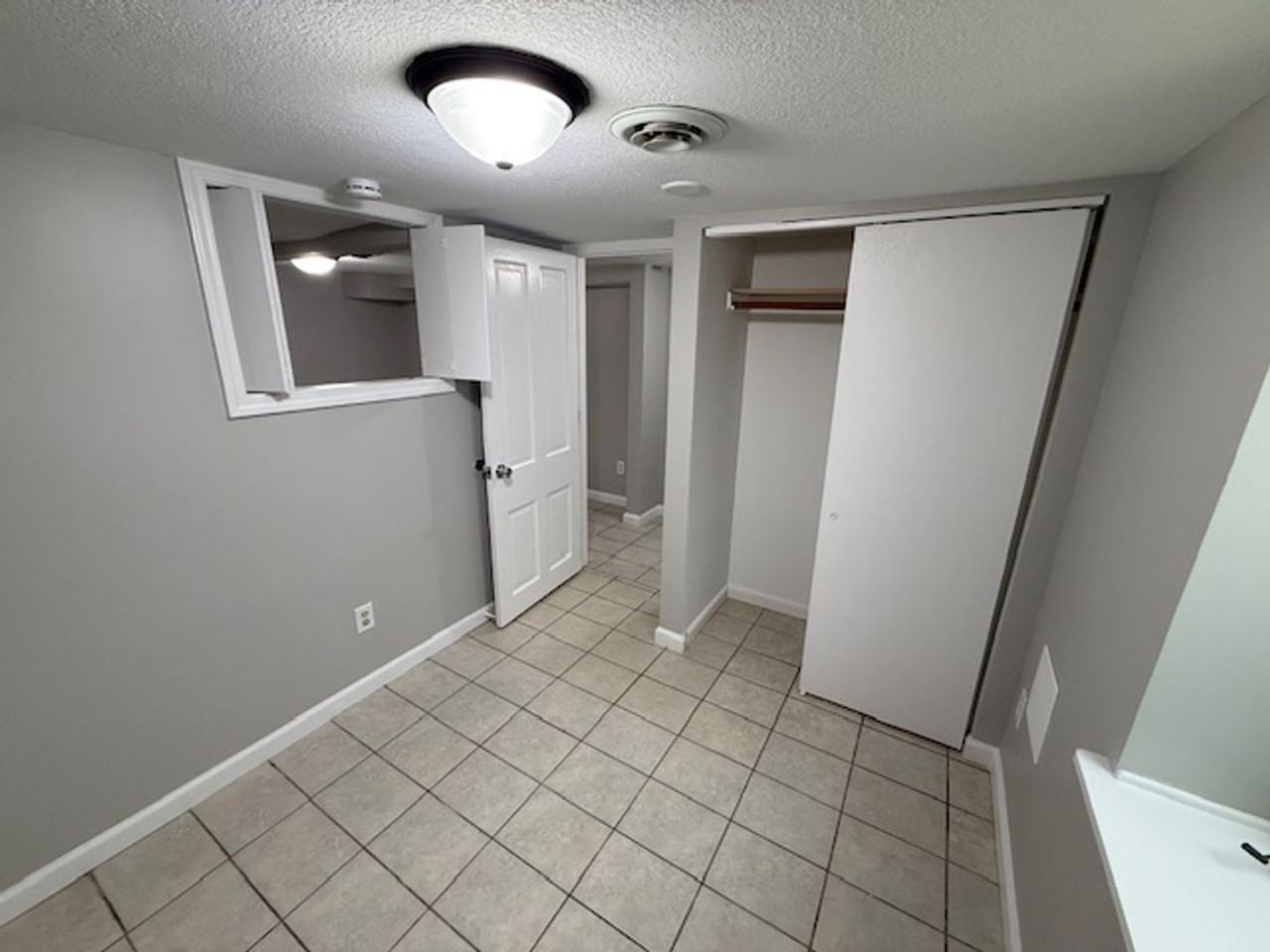 811 Pierre St - Photo 6 of 8