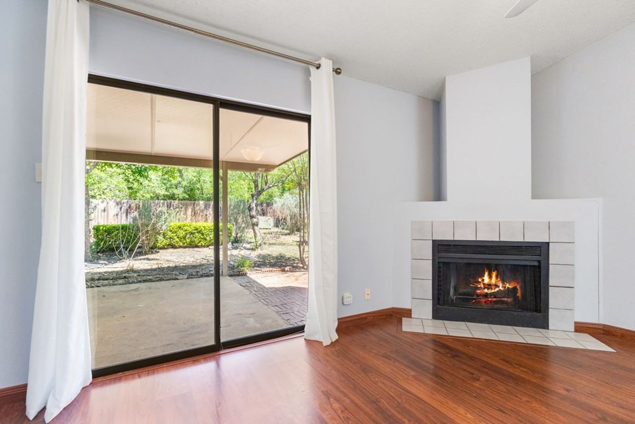 9929 Village Briar - Photo 6 of 24