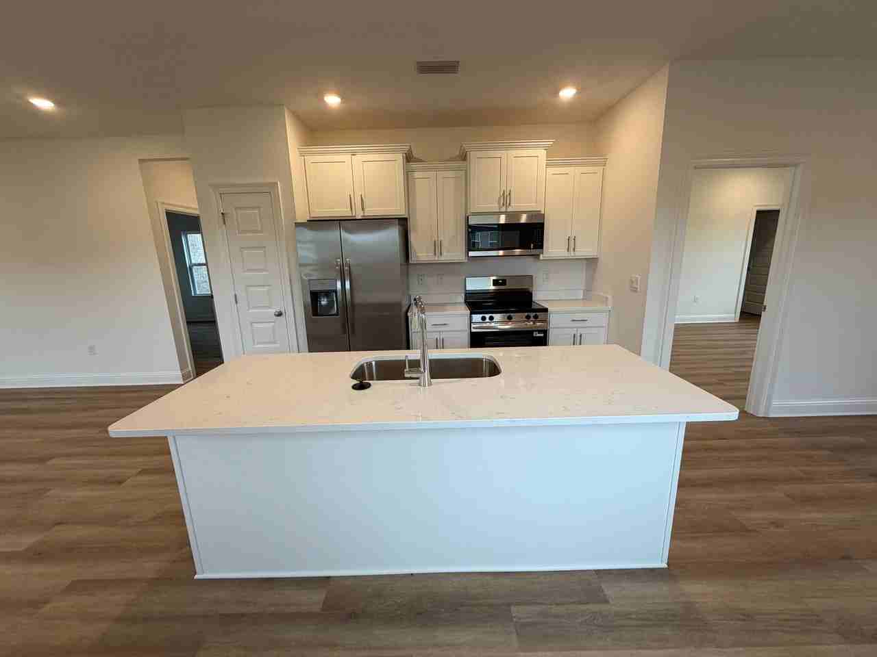 28881 Autumn Lakes Cir - Photo 2 of 23