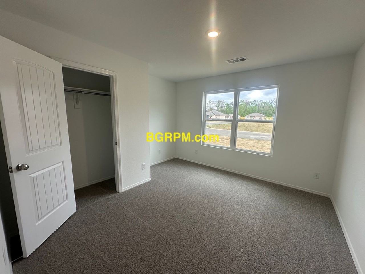 10 Ruger Cv - Photo 2 of 11