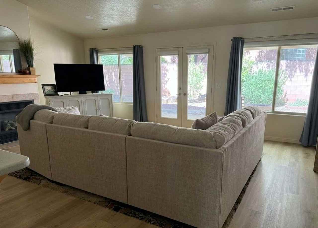 1173 W Snow Canyon Pkwy #4 - Photo 5 of 17