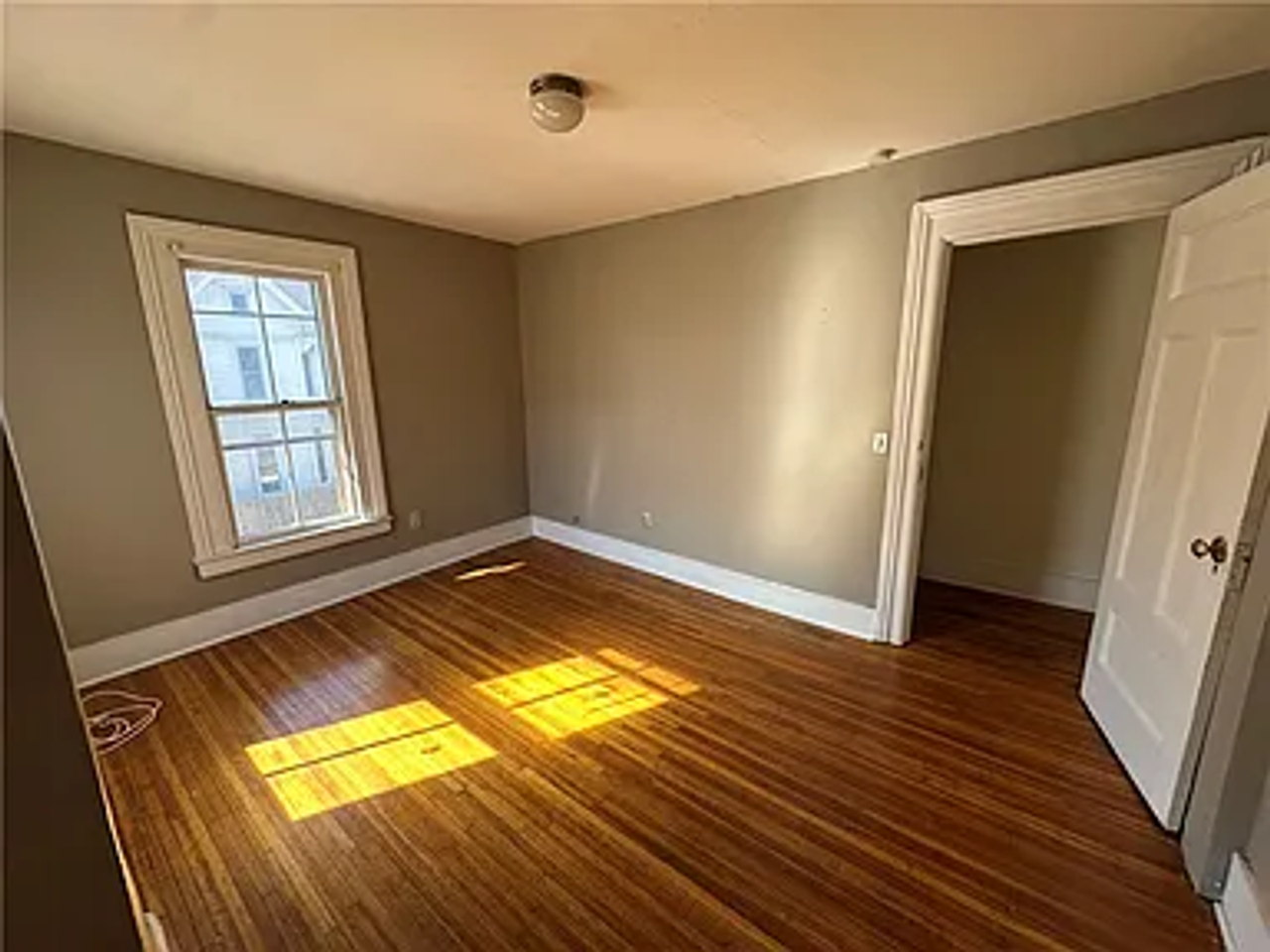 525 Averill Avenue - Photo 4 of 12