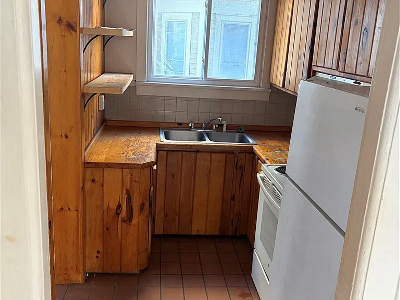 525 Averill Avenue - Photo 6 of 12