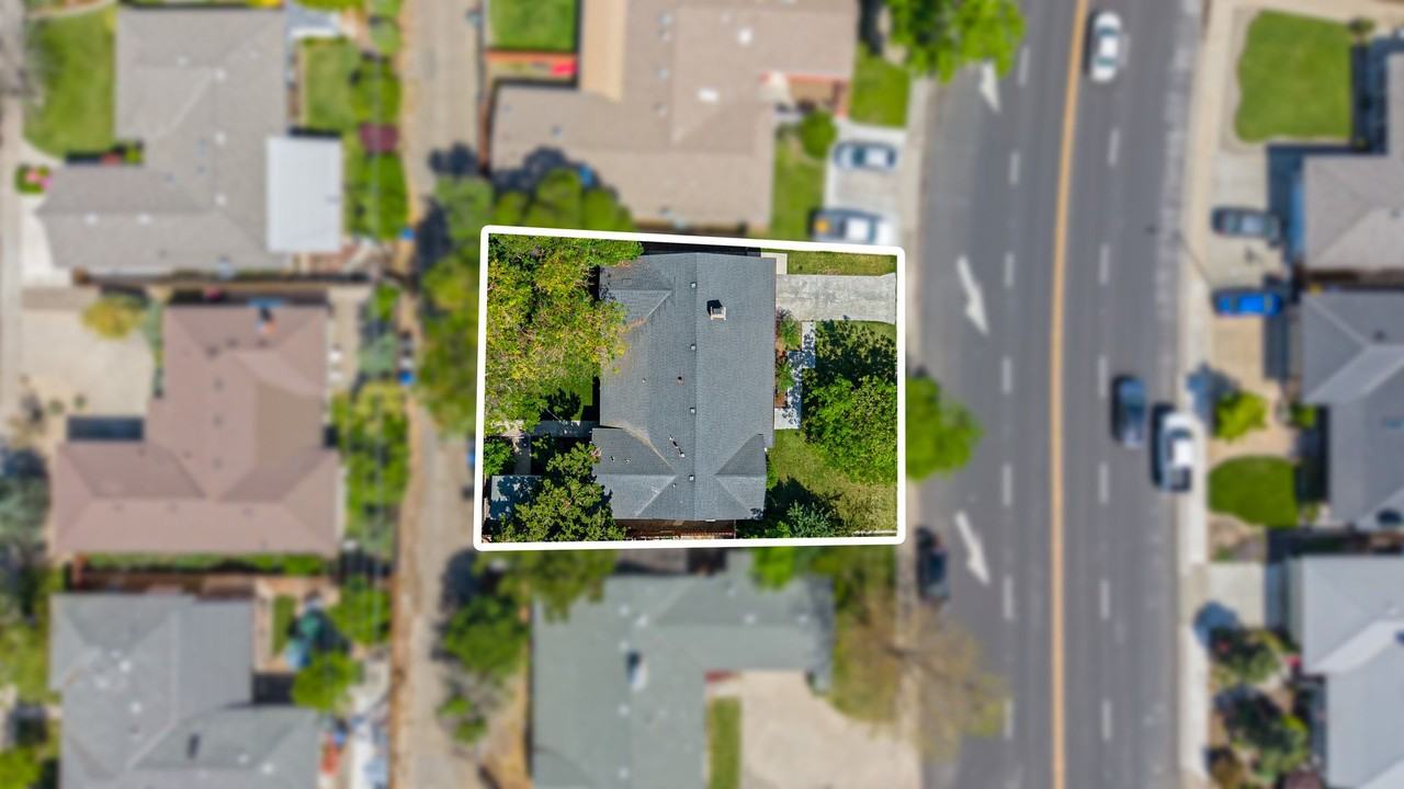 1825 College Ave - Photo 4 of 34