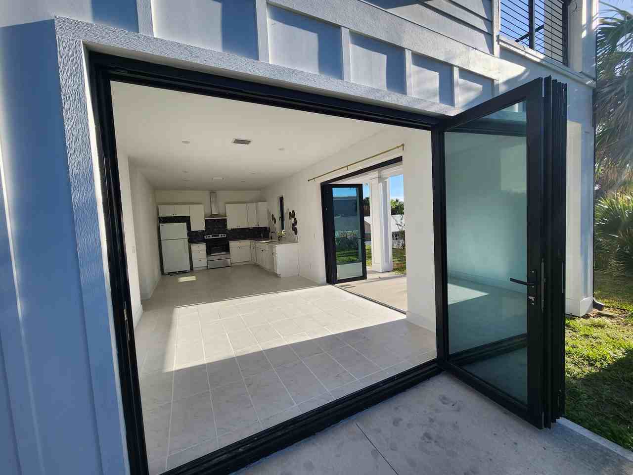 1321 N Central Ave 1st Fl #1stFL - Photo 3 of 16