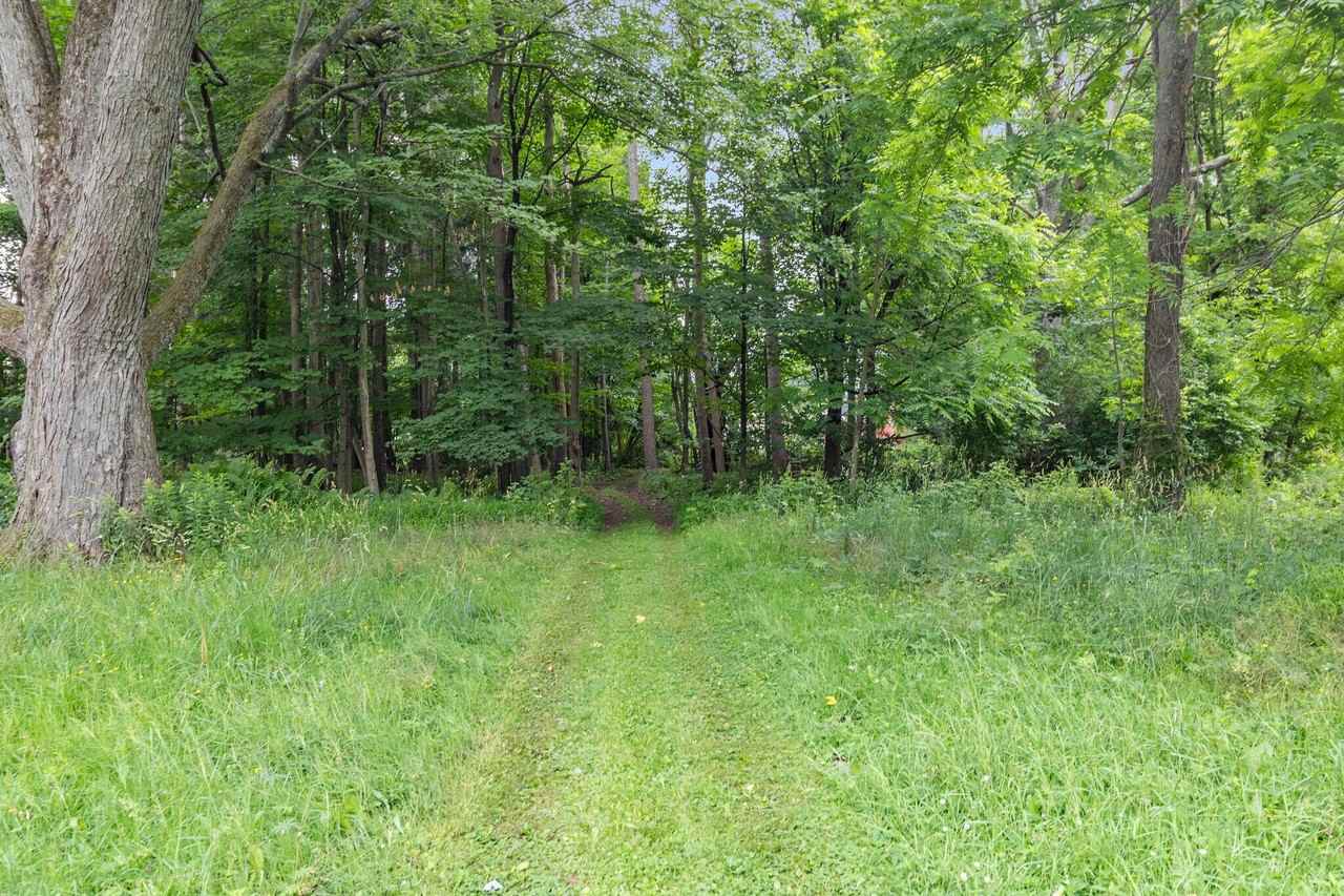 40 E Main St #1A - Photo 2 of 9