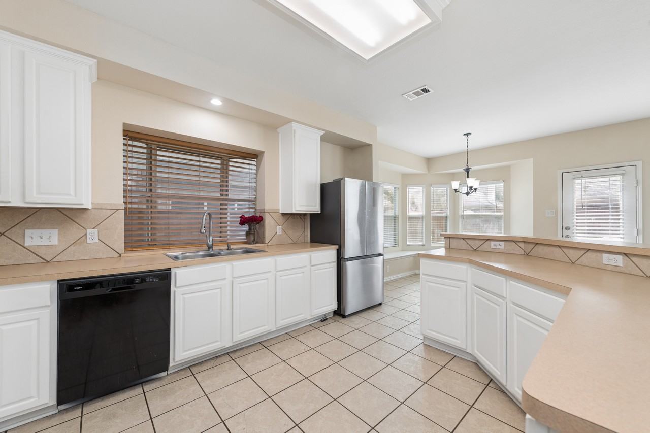 5909 Vineyard Ln #NA - Photo 7 of 30