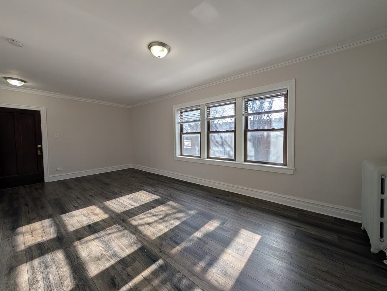 5818 W Berteau Ave #5818-1 - Photo 3 of 13