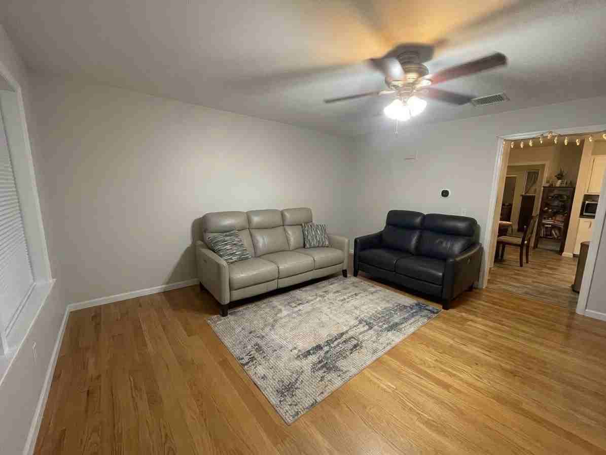 37 Glen Ave #18 - Photo 3 of 3