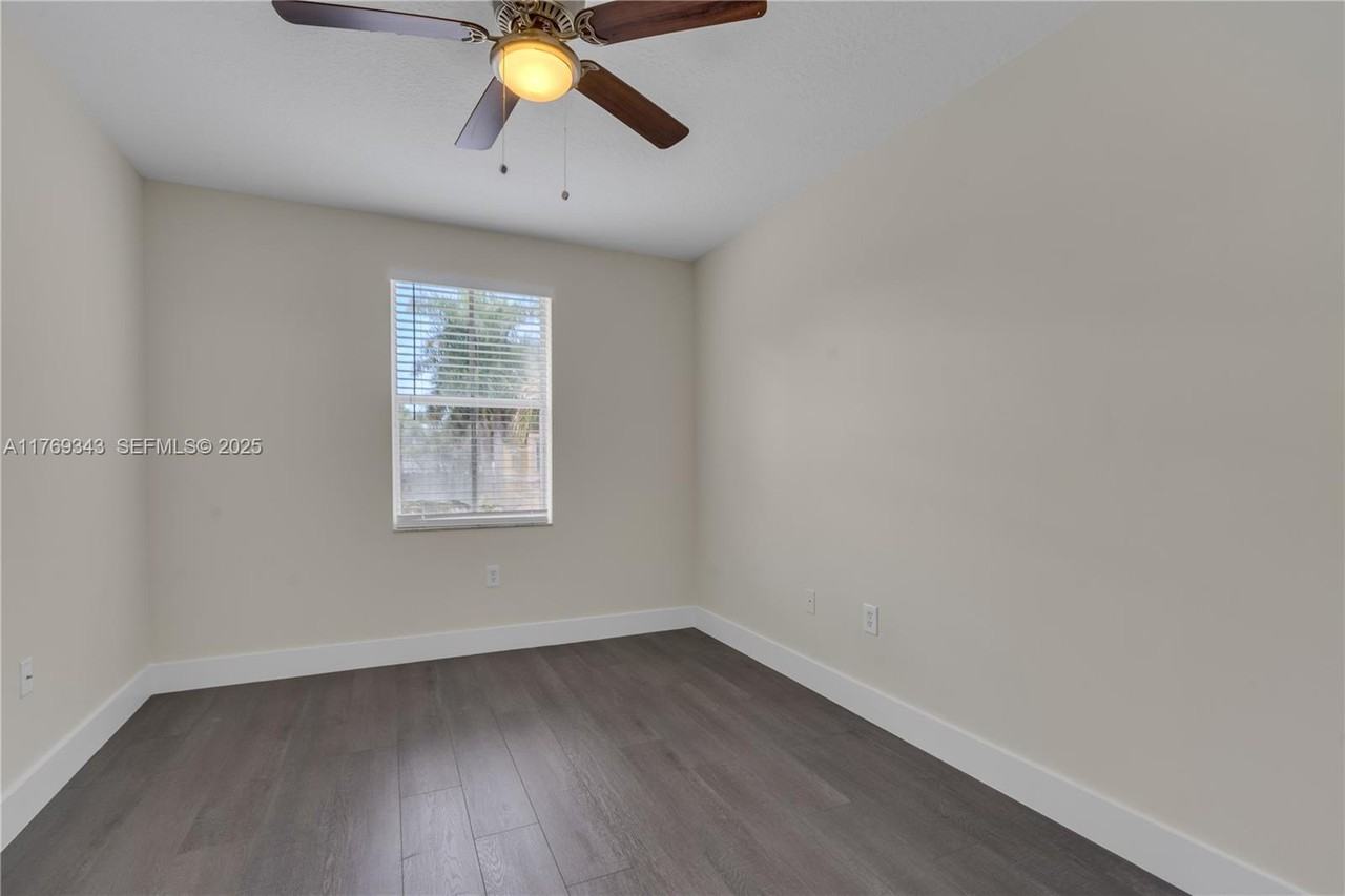 3167 Southwest 129th Terrace #163 - Photo 7 of 19