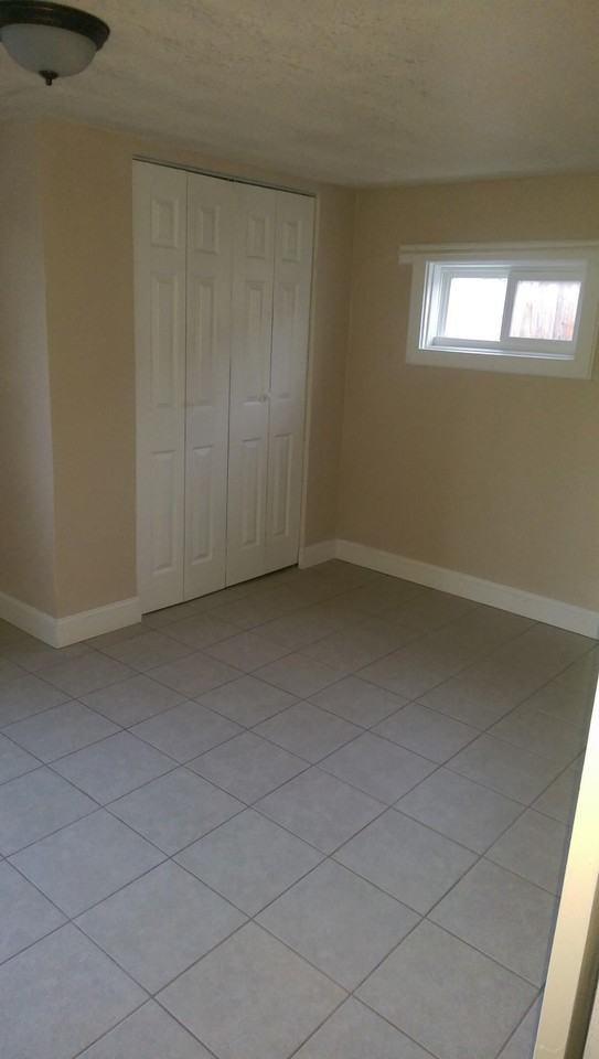 1216 S 4th St #B - Photo 2 of 18