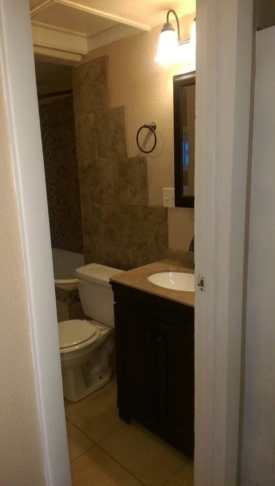 1216 S 4th St #B - Photo 6 of 18