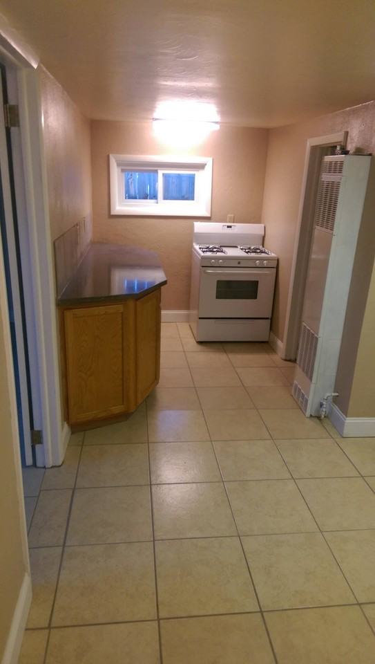 1216 S 4th St #B - Photo 7 of 18