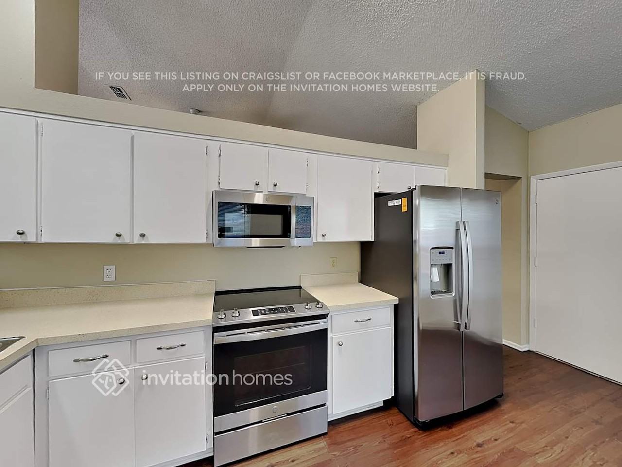 515 49th St E - Photo 4 of 21