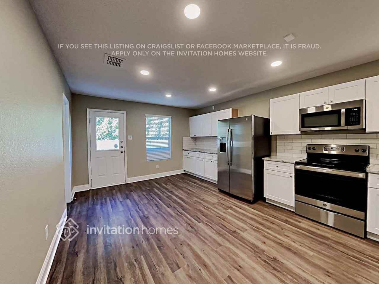 2361 Live Oak Dr - Photo 6 of 17