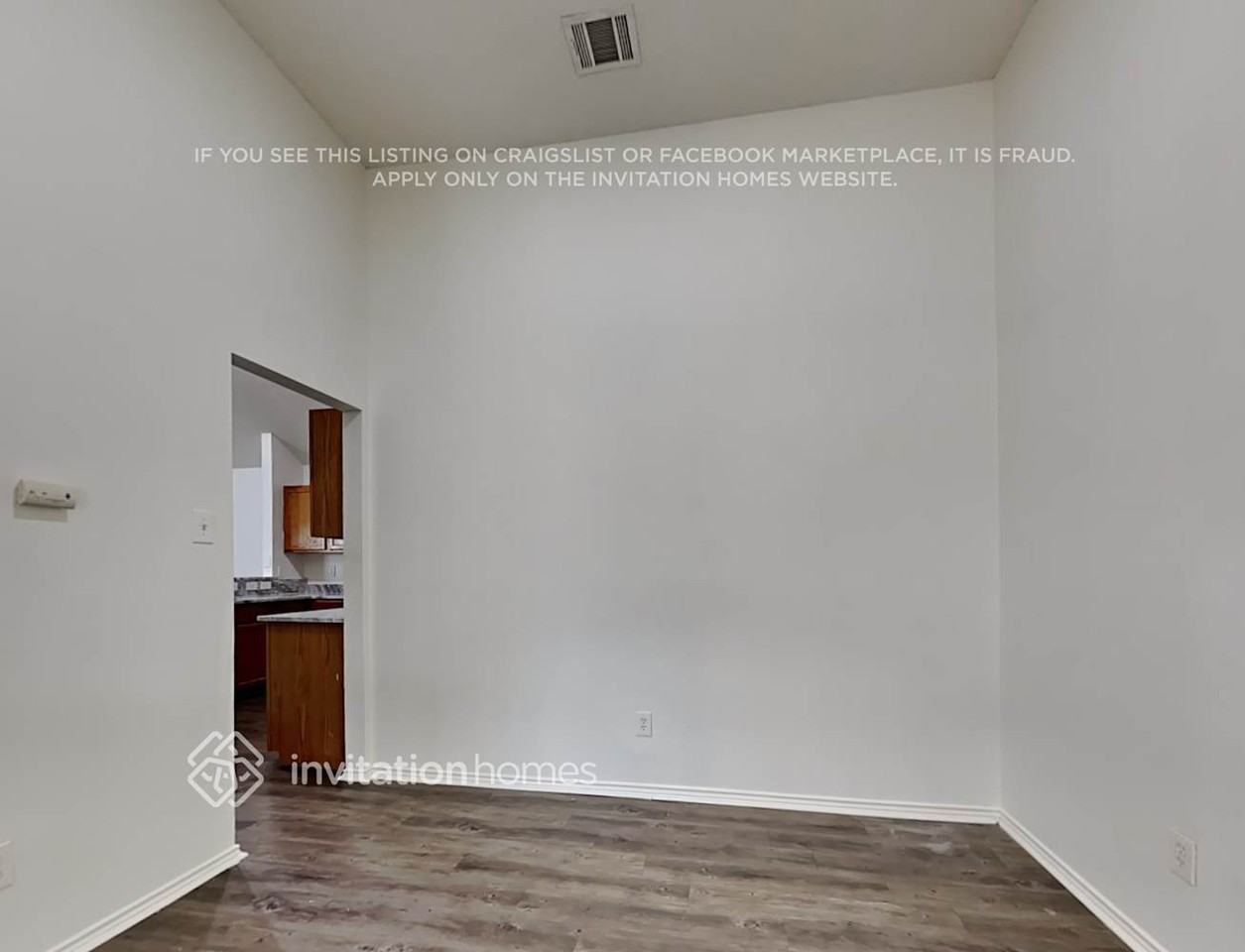 2107 Camelot Dr - Photo 5 of 23