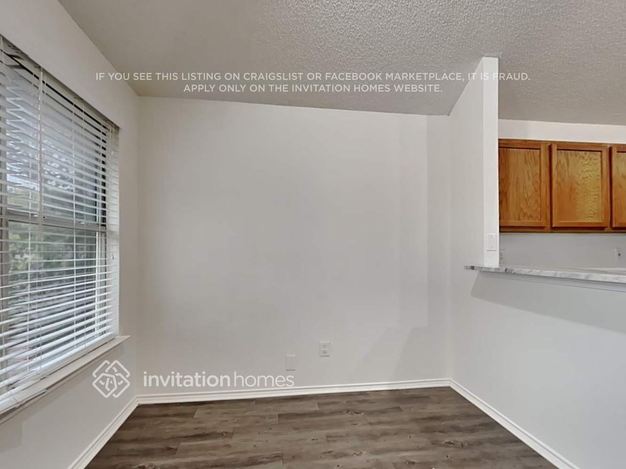 2107 Camelot Dr - Photo 6 of 23