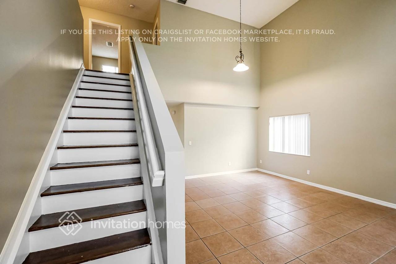 2300 Sw 106th Ave - Photo 4 of 18