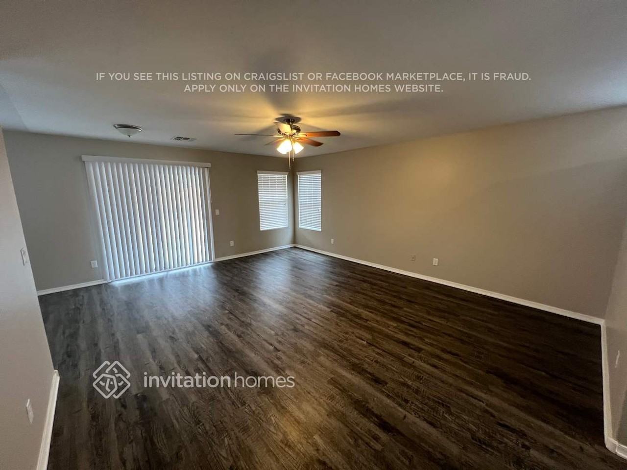 1075 E Rolls Rd - Photo 4 of 15