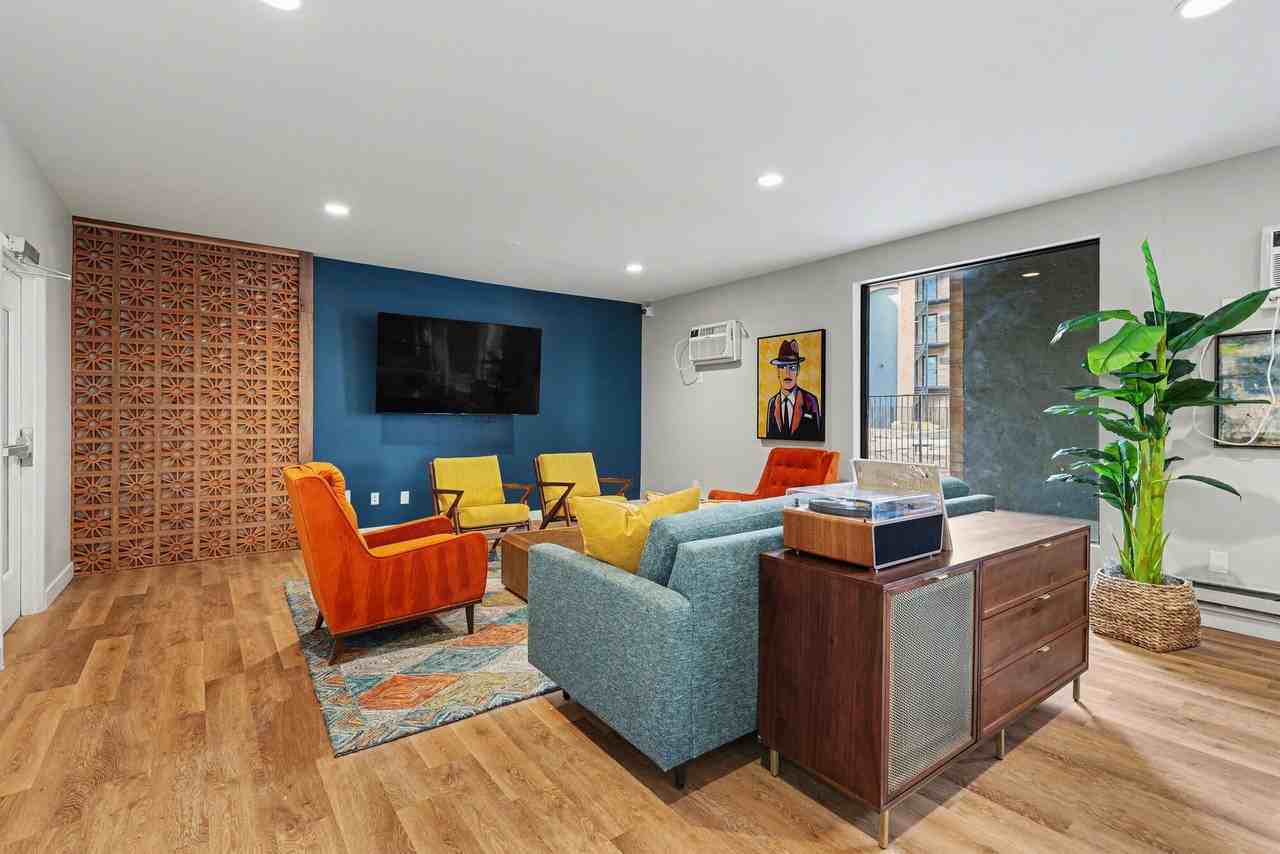 The Rambler - Photo 7 of 50