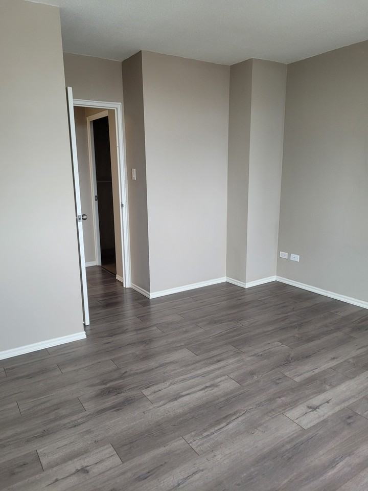 Crestview One Bedroom - Photo 4 of 19