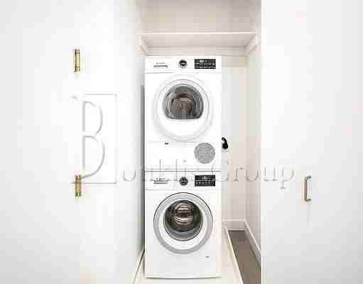 1 West St #1906 - Photo 5 of 7