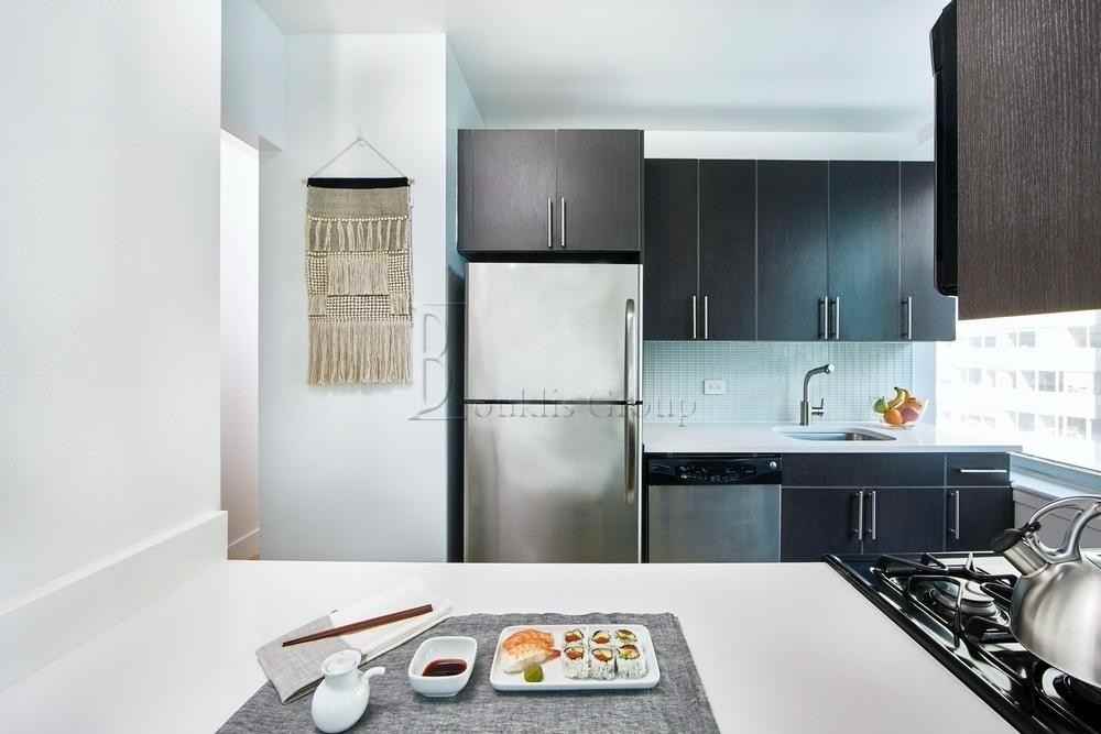 Water St #1204 - Photo 5 of 7