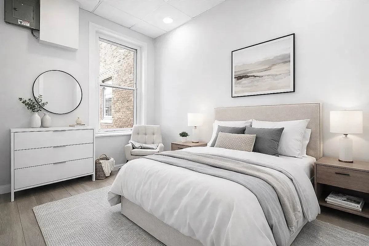 369 W 36th St #2B - Photo 4 of 6