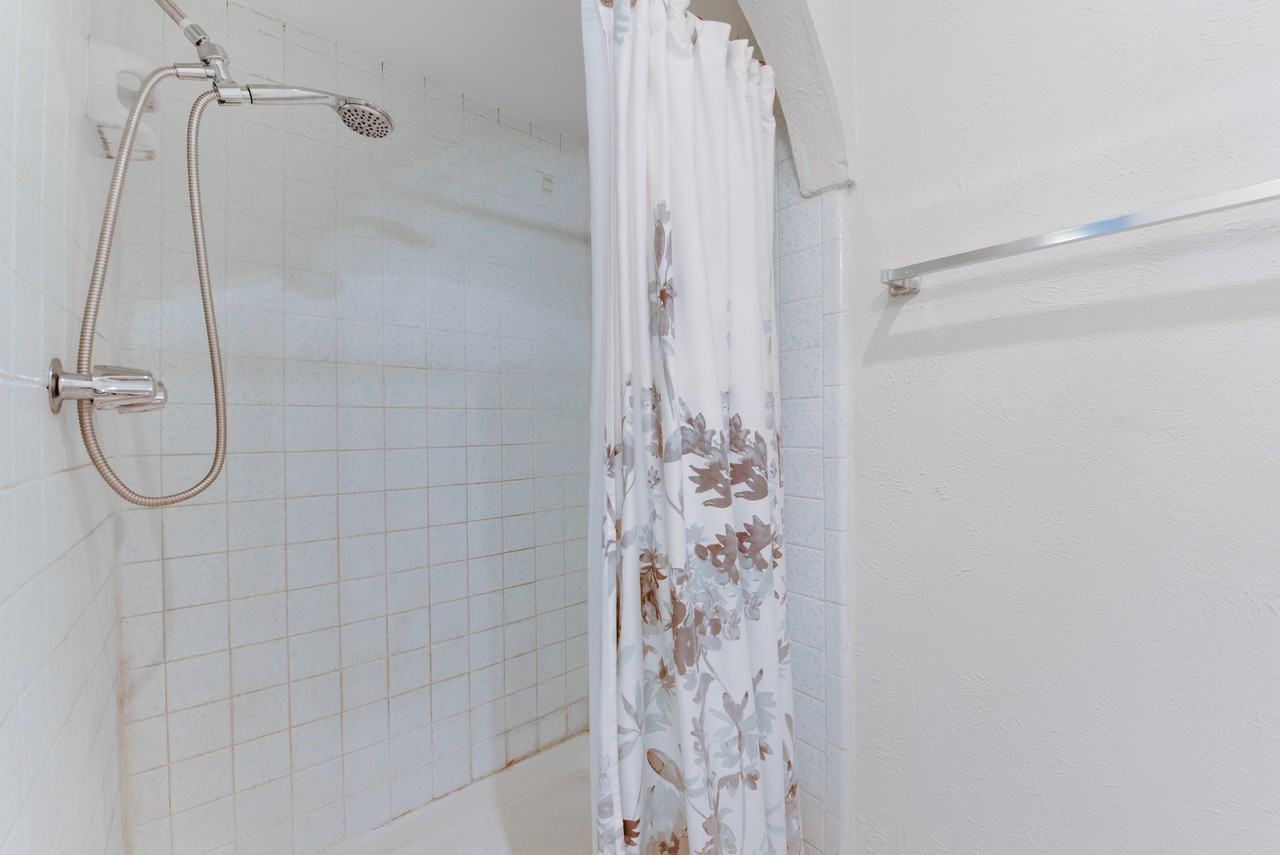 15702 Mendocino Dr - Photo 5 of 11