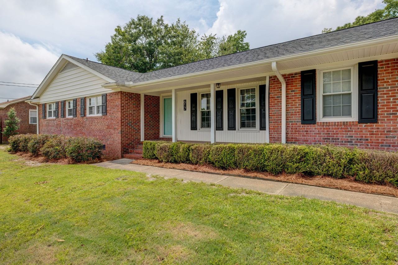 617 Windemere Rd #1 - Photo 2 of 18