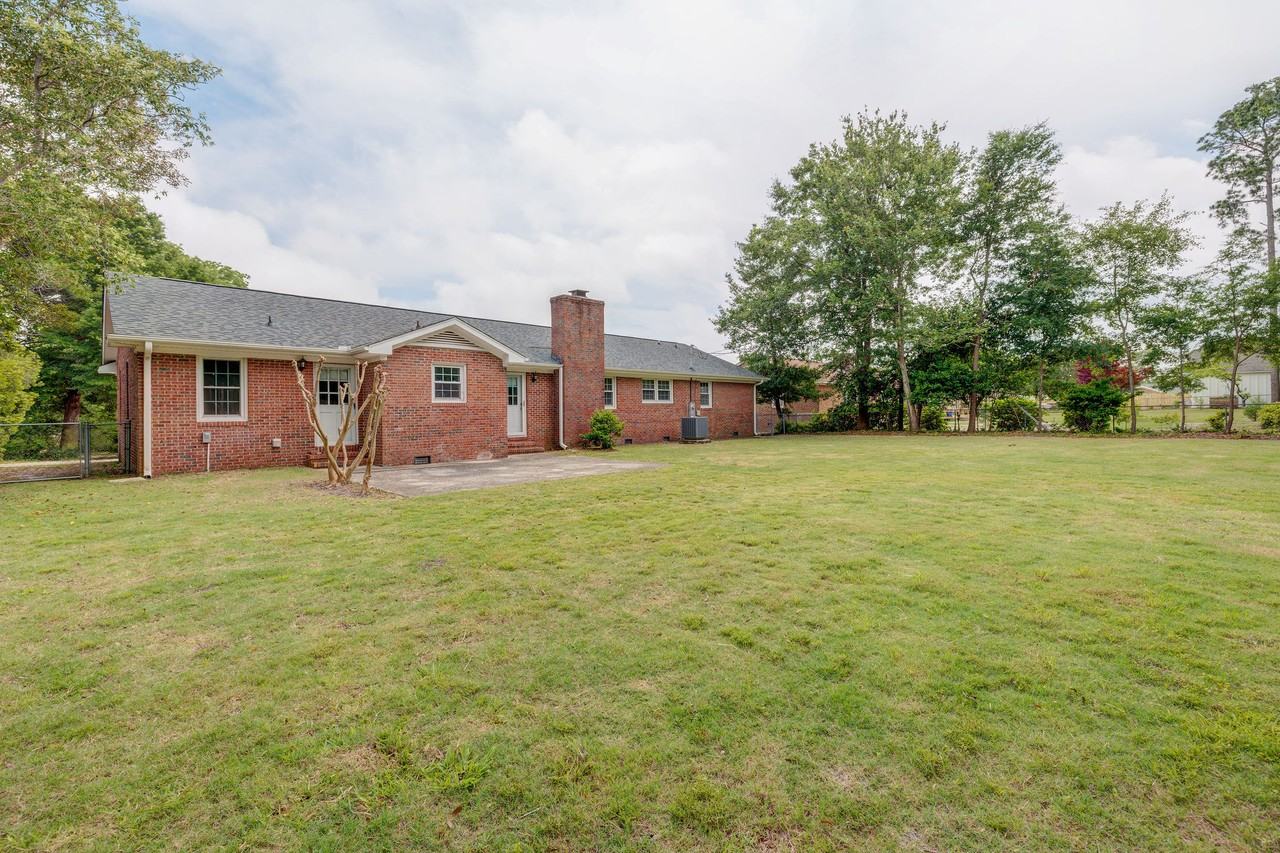 617 Windemere Rd #1 - Photo 3 of 18