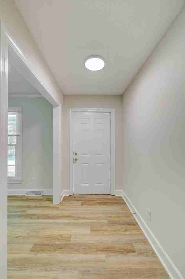 617 Windemere Rd #1 - Photo 5 of 18