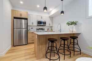 featured image of 1615 33 Ave Sw