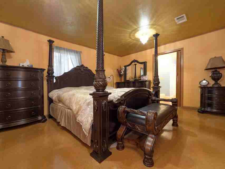 503 N 1st St #1 - Photo 6 of 13