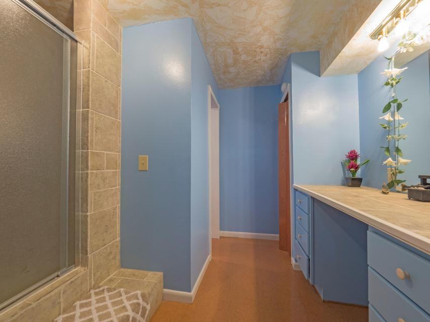 503 N 1st St #1 - Photo 7 of 13