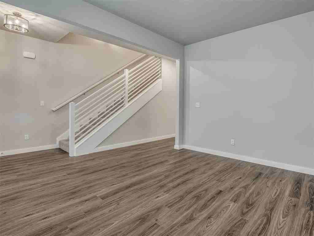 520 Nw 176th Ter #1 - Photo 6 of 47