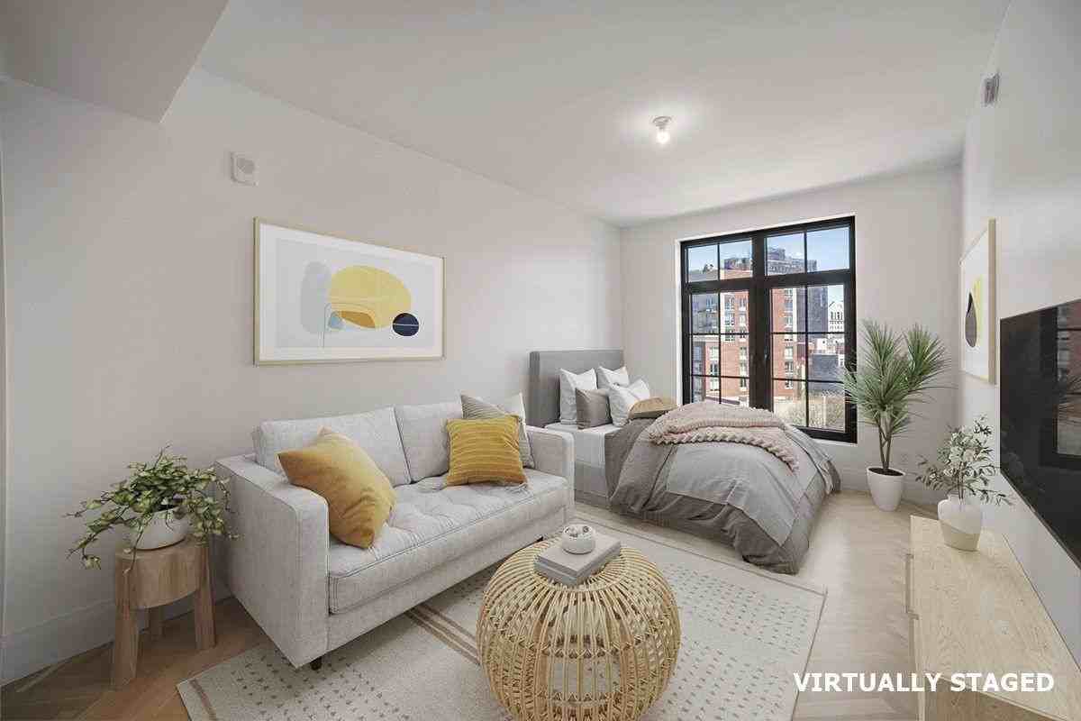 300 W 122nd St - Photo 2 of 20