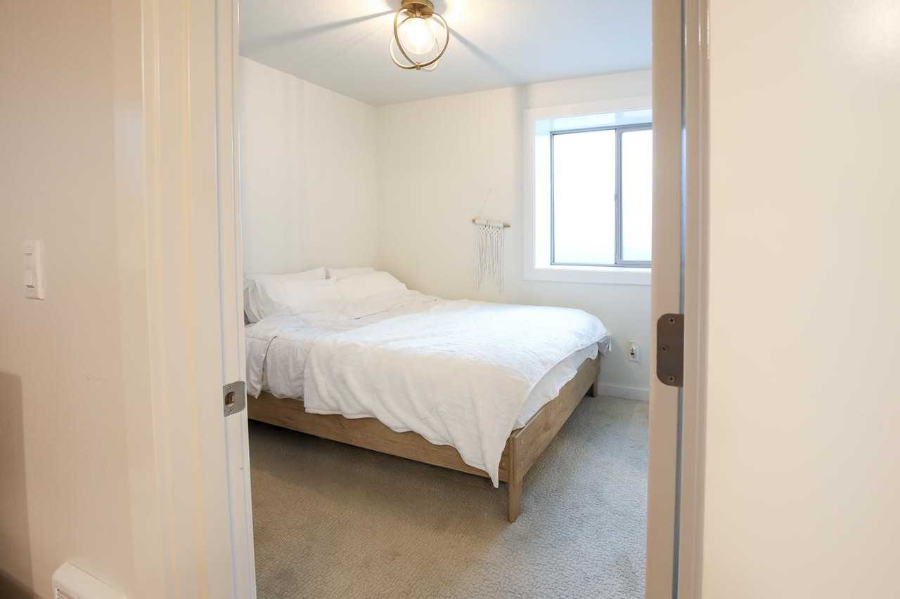 2618 Se 51st Ave - Photo 4 of 11