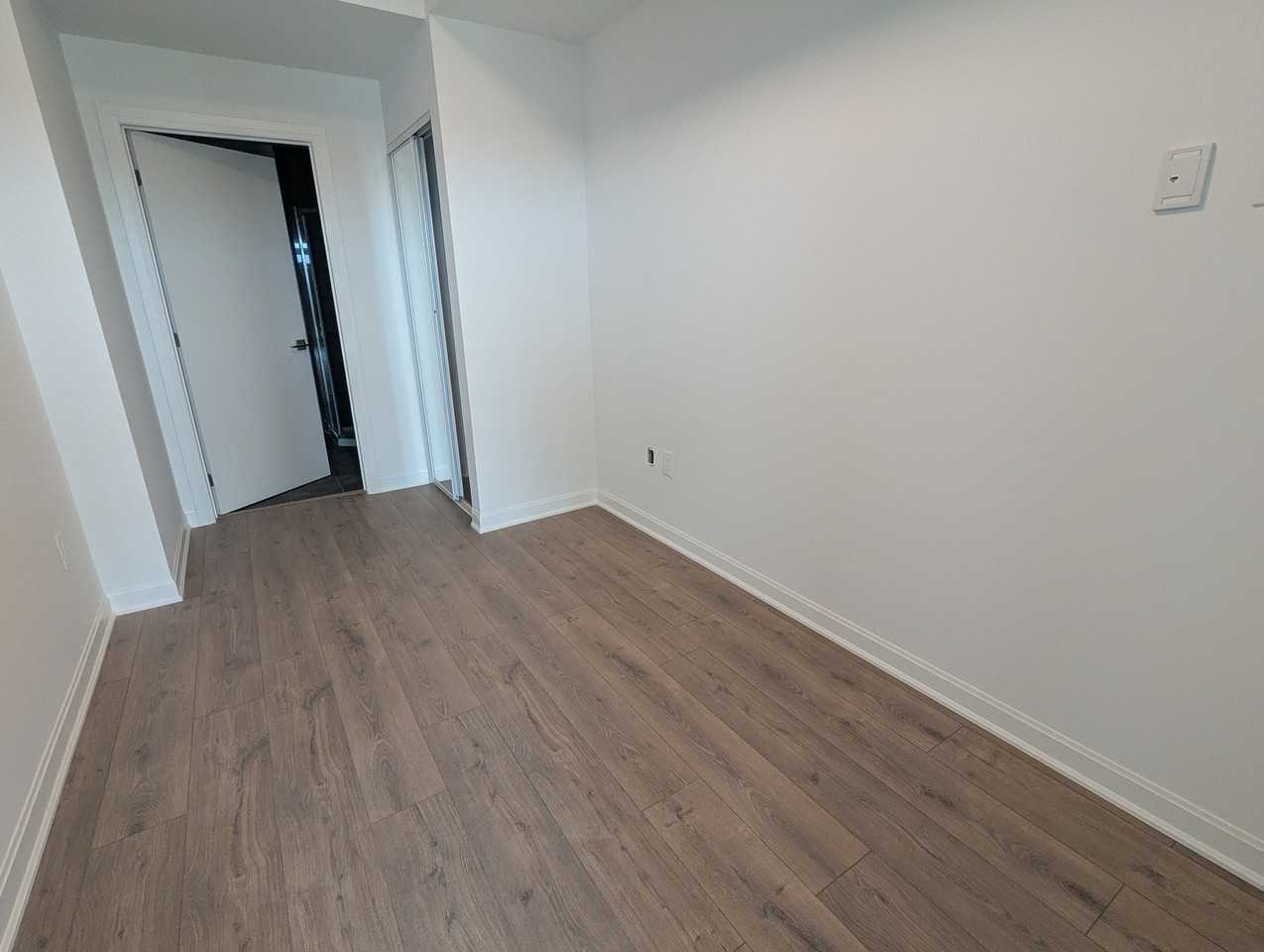 223 Princess St - Photo 4 of 14