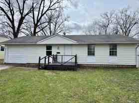 910 Skyline Dr - Photo 1 of 1
